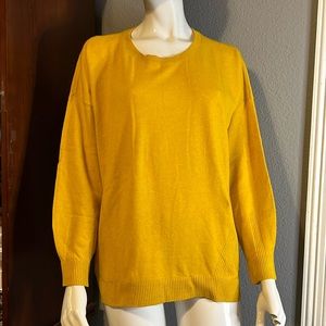 Crewneck Lightweight Sweater NWT